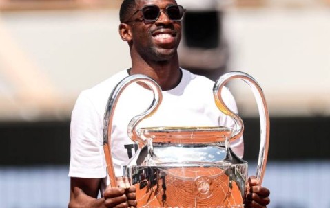 金球先生不到1亿？登贝莱最新身价9000万欧元，法甲第一人被嫌太老