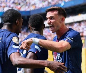 巴黎冲击七冠王伟业，顶级荣誉巴萨拜仁未能企及，切尔西成拦路虎