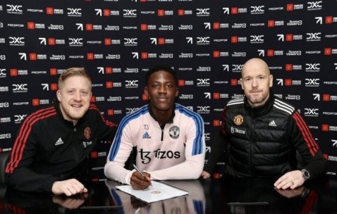 记者：曼联青训总监将加入埃弗顿，他任职期间曼联有38名青训首秀