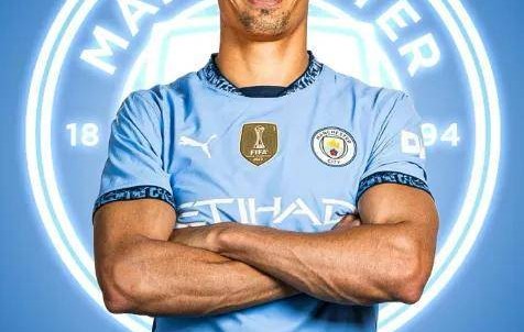 6000万欧！曼城强挖米兰26岁新核，切尔西曼联虎视眈眈！